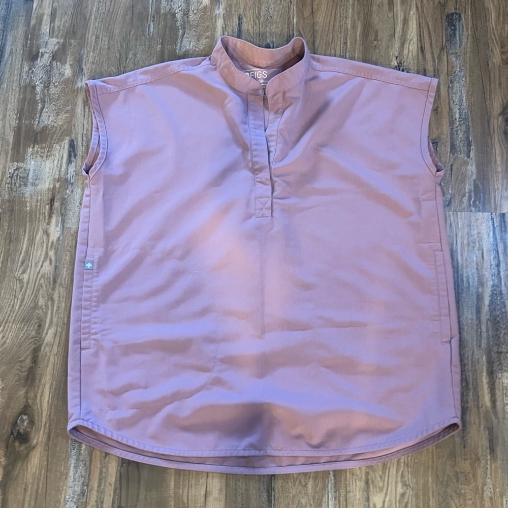Figs Rafaela scrub top